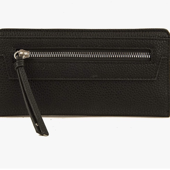 Circus by Sam Edelman Bifold Wallet - Picture 5 of 6